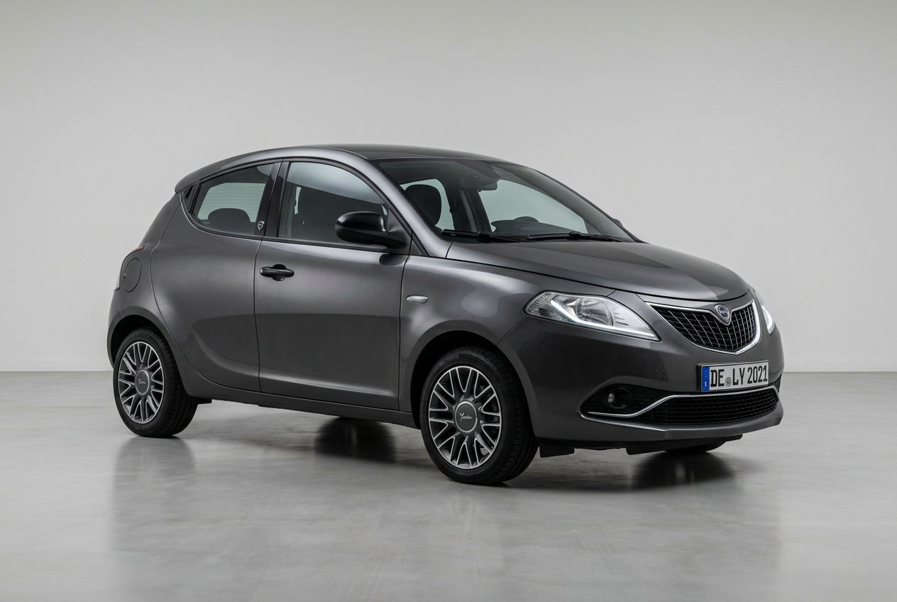 Lancia Ypsilon Hybrid noleggio Napoli